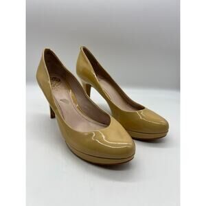 Vince Camuto Round Toe Stiletto Patent Tan Beige Pumps Size 8M